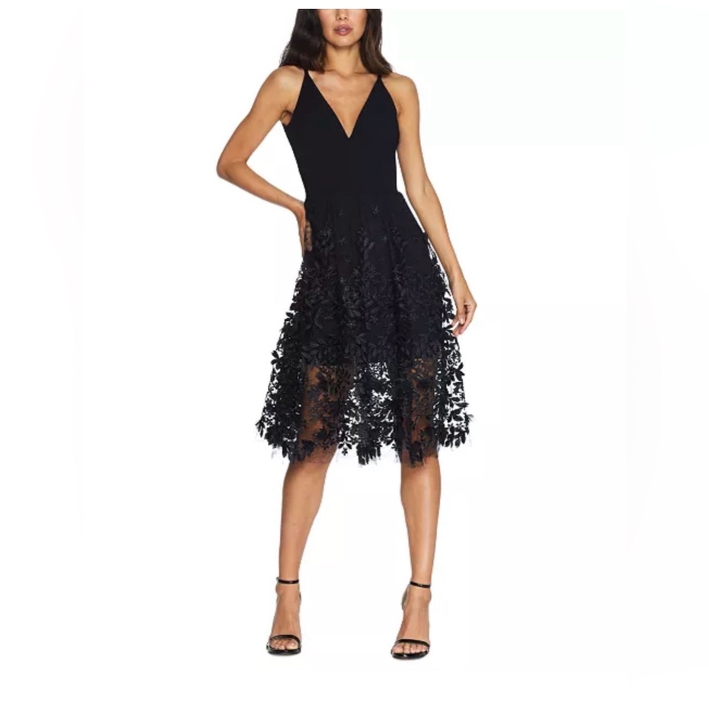 Dress the Population Darleen Deep-V Floral-Appliqué Dress - Size M